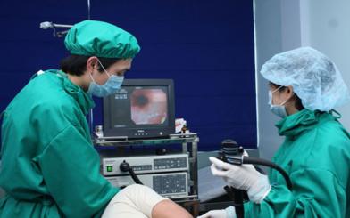 Điều trị polyp hậu môn có đau không?