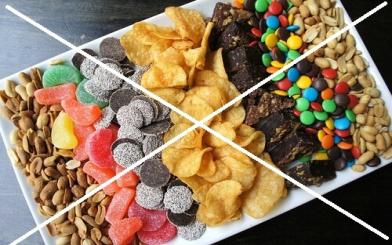 Bé kêu đau hậu môn phải làm sao?