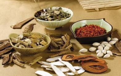 Điều trị nứt kẽ hậu môn theo đông y như thế nào